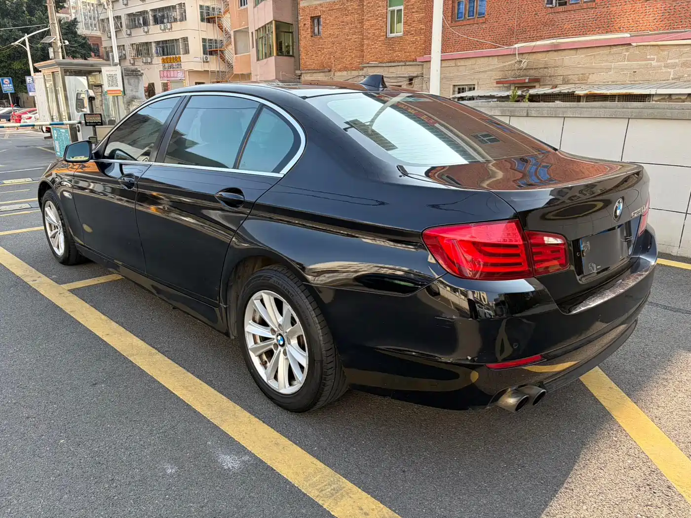 BMW 5 Series 2012 523Li Luxury фото 7