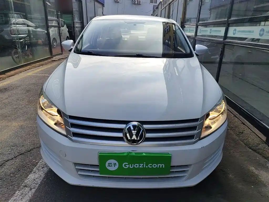 Volkswagen Santana 2015 1.4L Manual Trend Edition фото 3