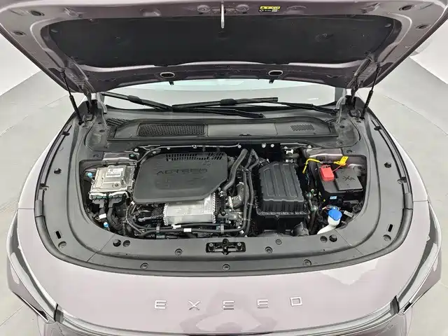 Exeed Exlantix ES 2025 2025 Range Extender Max Urban Assist