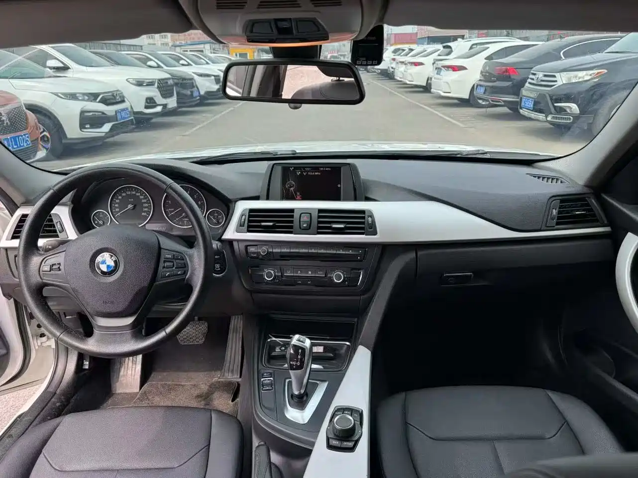 BMW 3 Series 2015 316i Progressive фото 9