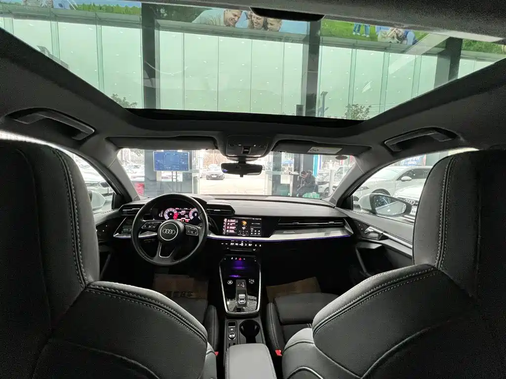Audi A3 2024 Model A3L Limousine 35 TFSI Fashion Sport фото 5