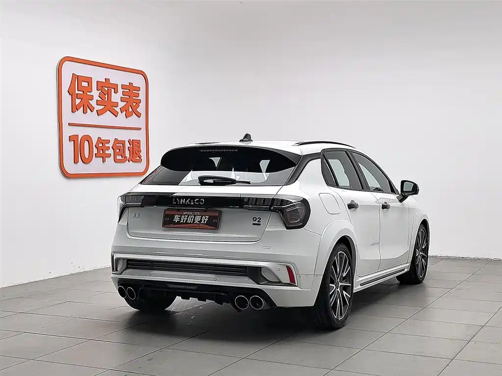 Lynk & Co 02 Hatchback 2022 2.0TD Plus фото 2