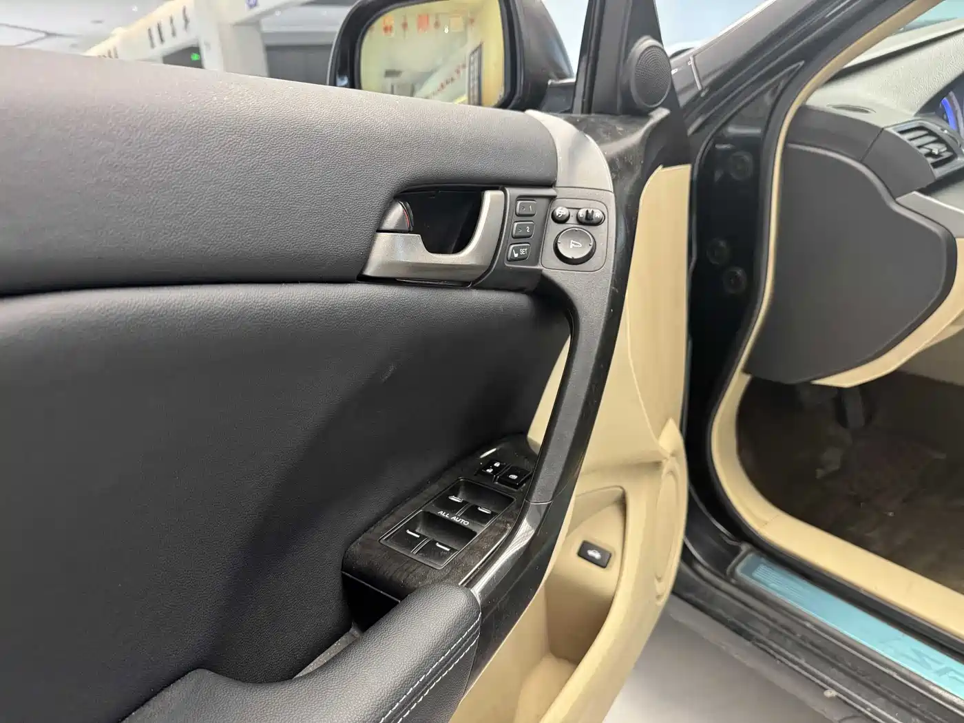 Фото 5 - Honda Spirior