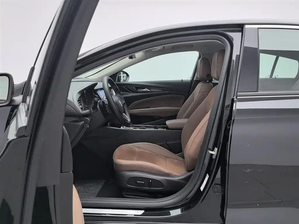 BUICK REGAL