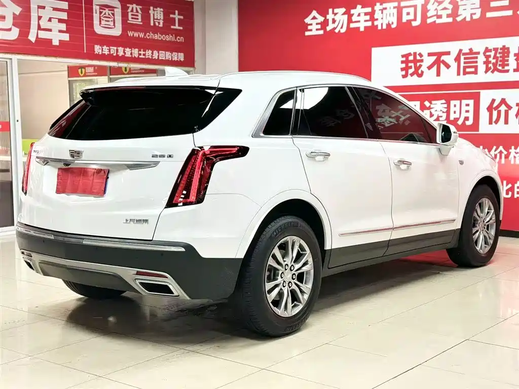 CADILLAC XT5