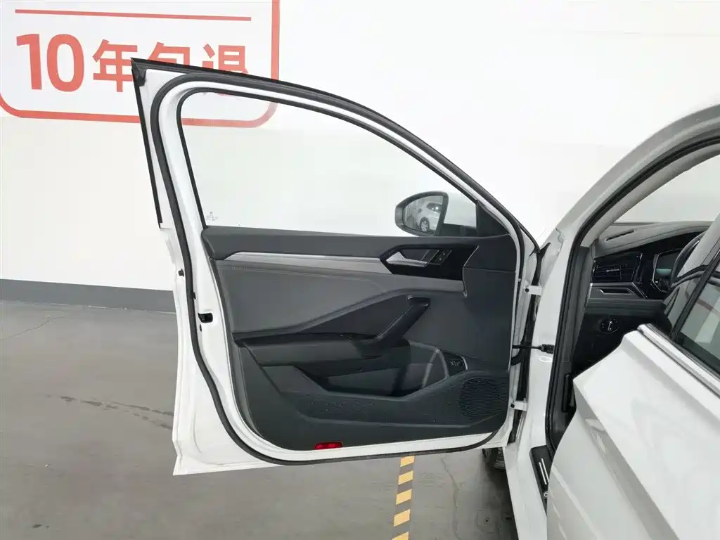 Volkswagen Sagitar 2021 200TSI DSG Surpassing Edition фото 8