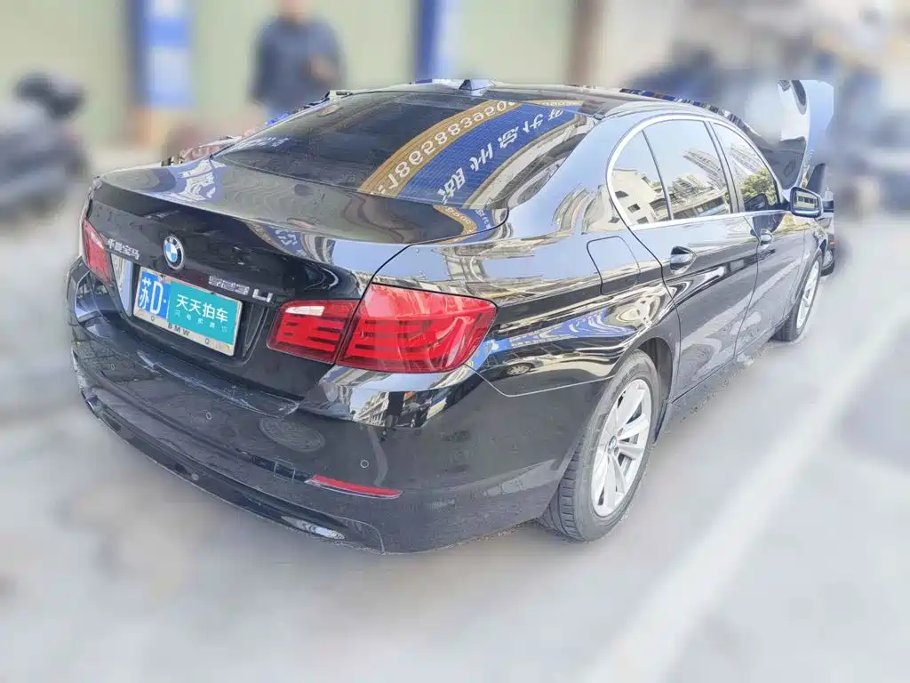 Фото 2 - BMW 5 Series