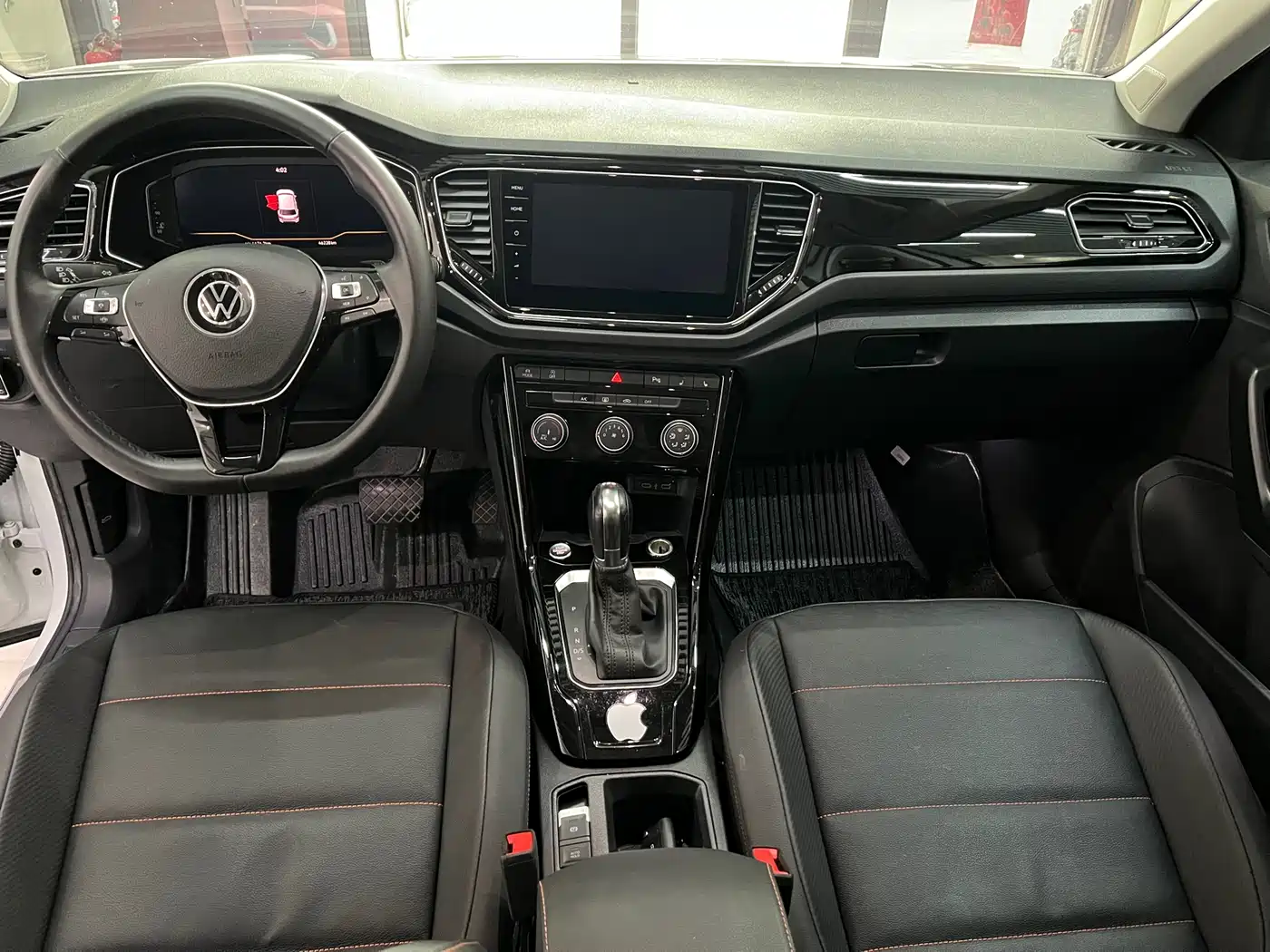 Volkswagen T-ROC 2021 280TSI DSG 2WD Comfort Smart Connect 30th Anniversary Edition фото 9