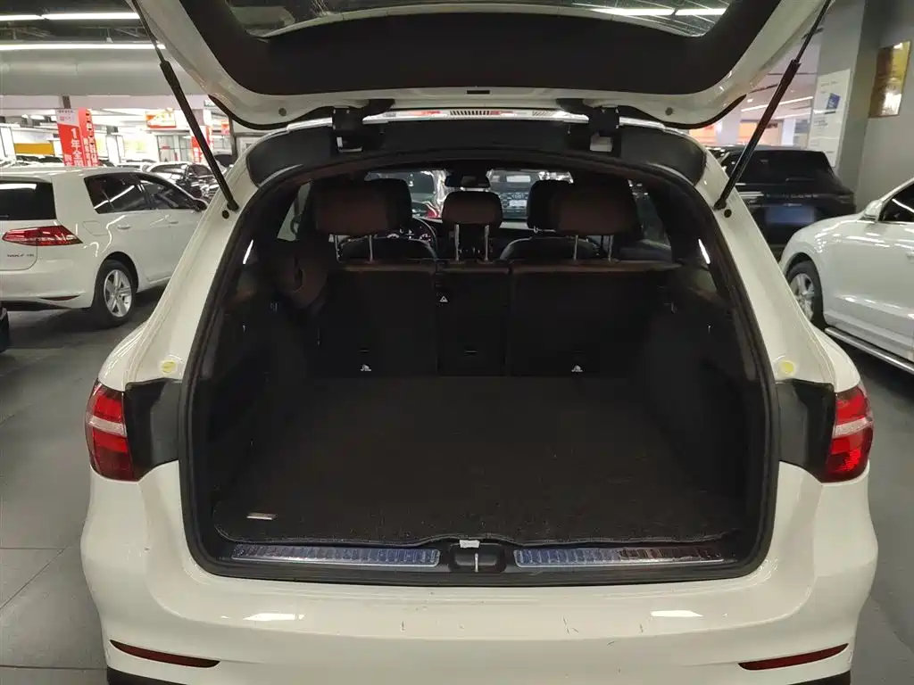 Mercedes-Benz GLC 2017 GLC 260 4MATIC Luxury фото 14