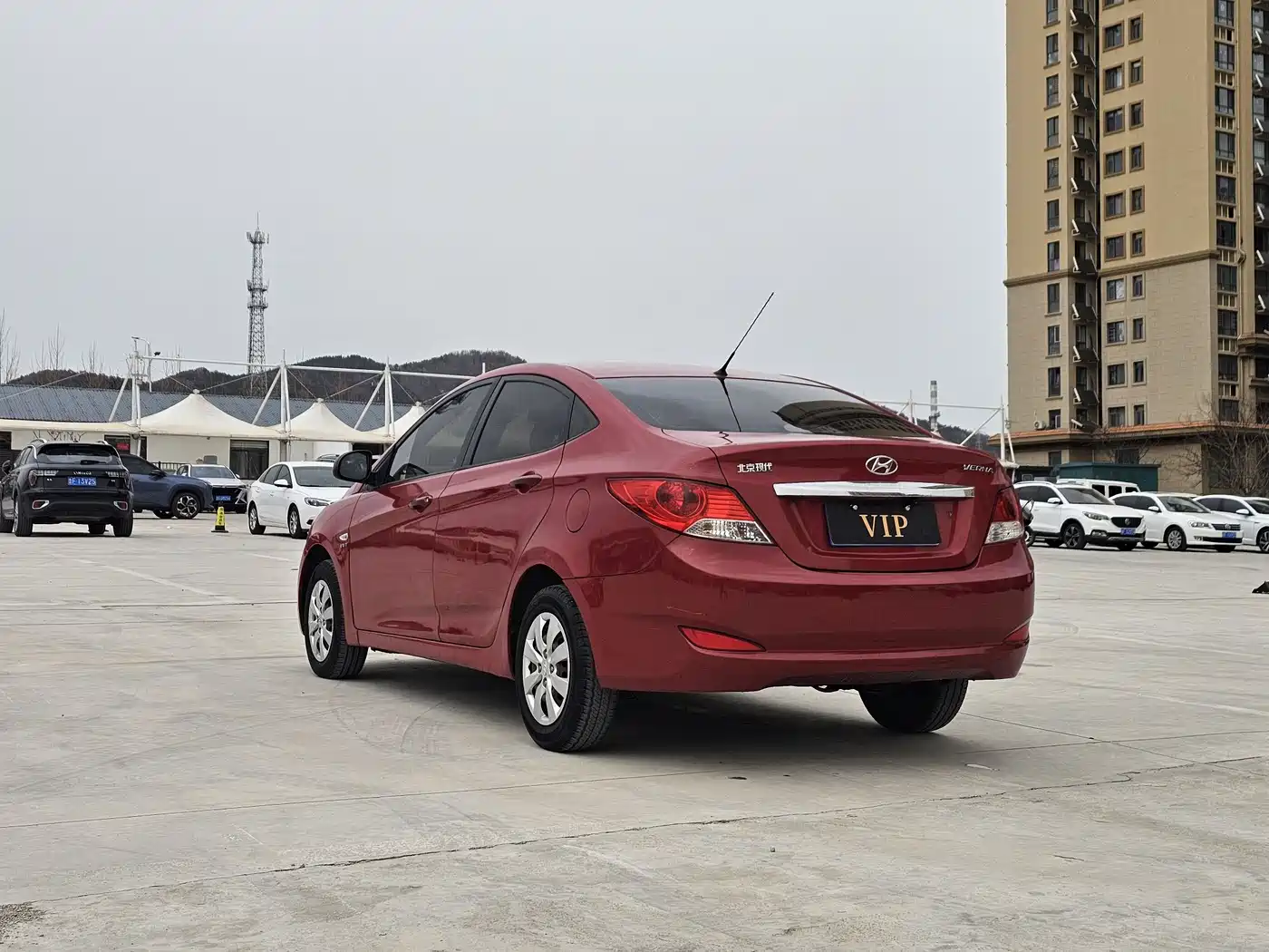 Hyundai Verna 2013 Sedan 1.4L Automatic Standard GL фото 4