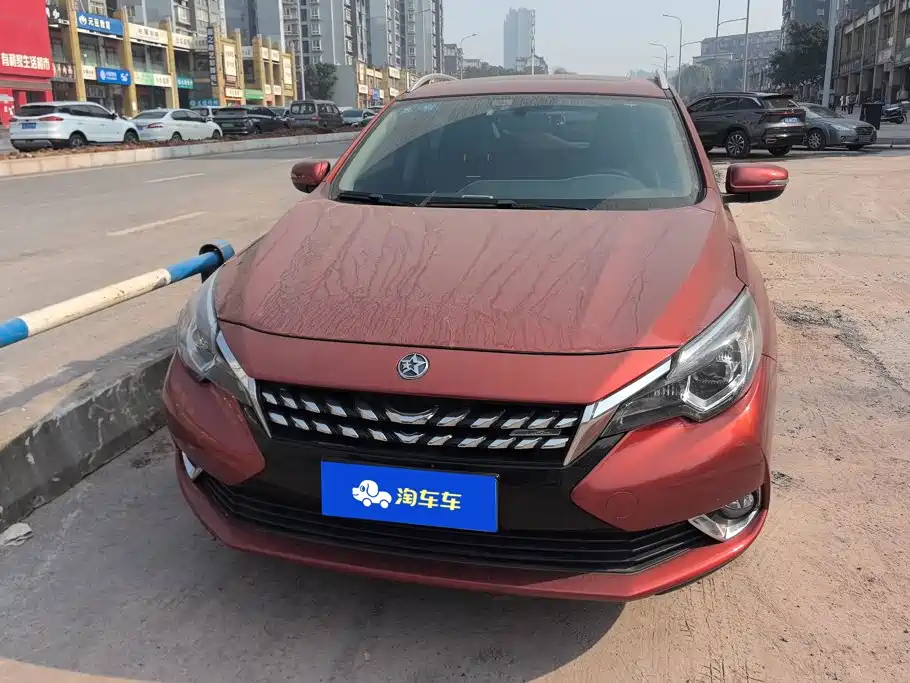 2020 Venucia T90