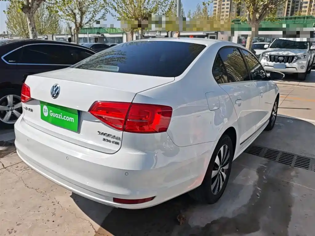 Volkswagen Sagitar 2017 230TSI Automatic Comfort фото 7
