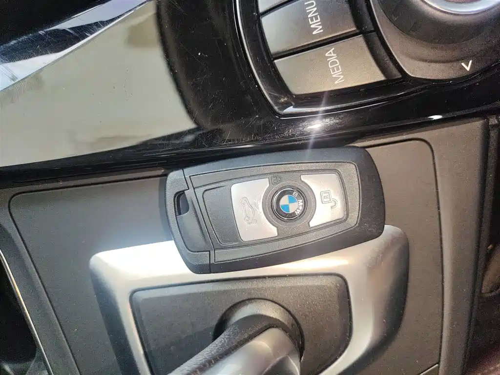 BMW 3 Series 2018 320Li Fashion Style фото 14