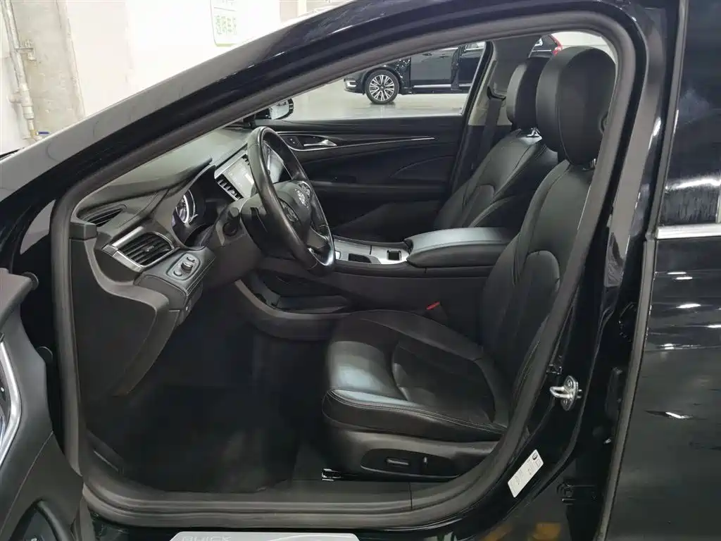 Buick LaCrosse 2022 552T Luxury фото 10