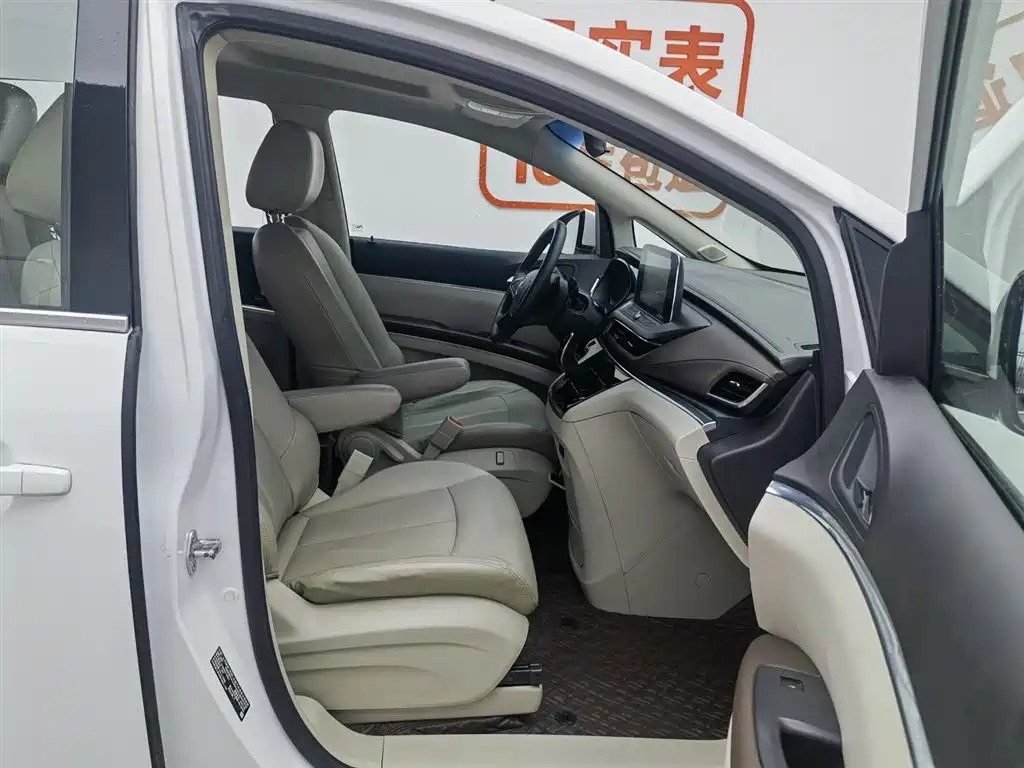 Buick GL8 2021 Land Business Class 652T Comfort фото 23