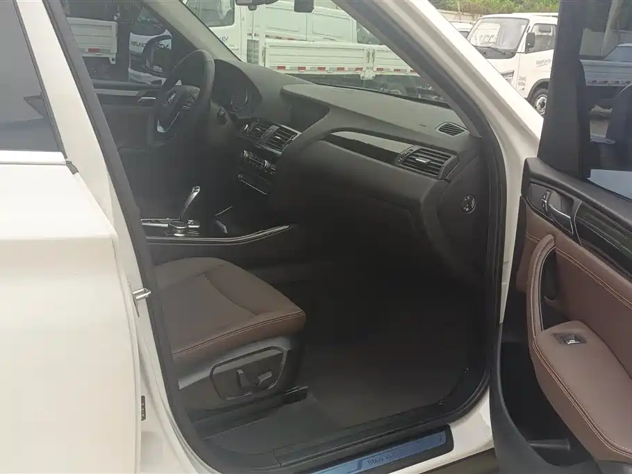 BMW X3 (Import) 2014 xDrive20i X Design Package фото 8