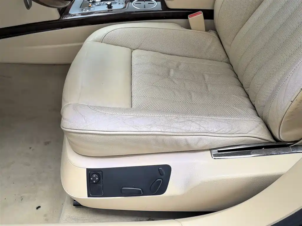 Volkswagen Phaeton 2012 3.0L Executive фото 20