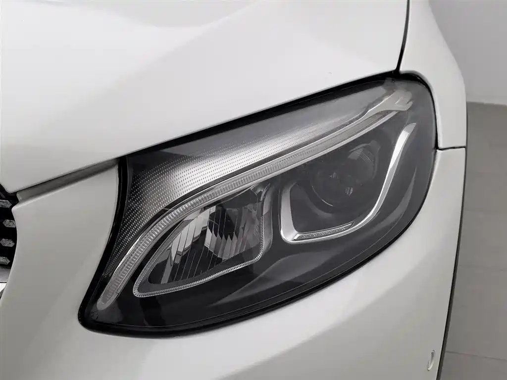 Mercedes-Benz GLC 2018 GLC 200 4MATIC фото 7