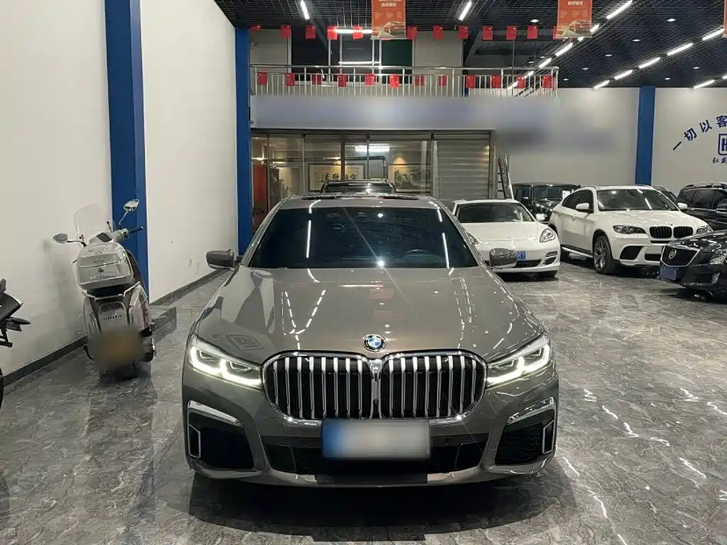 BMW 7-SERIES