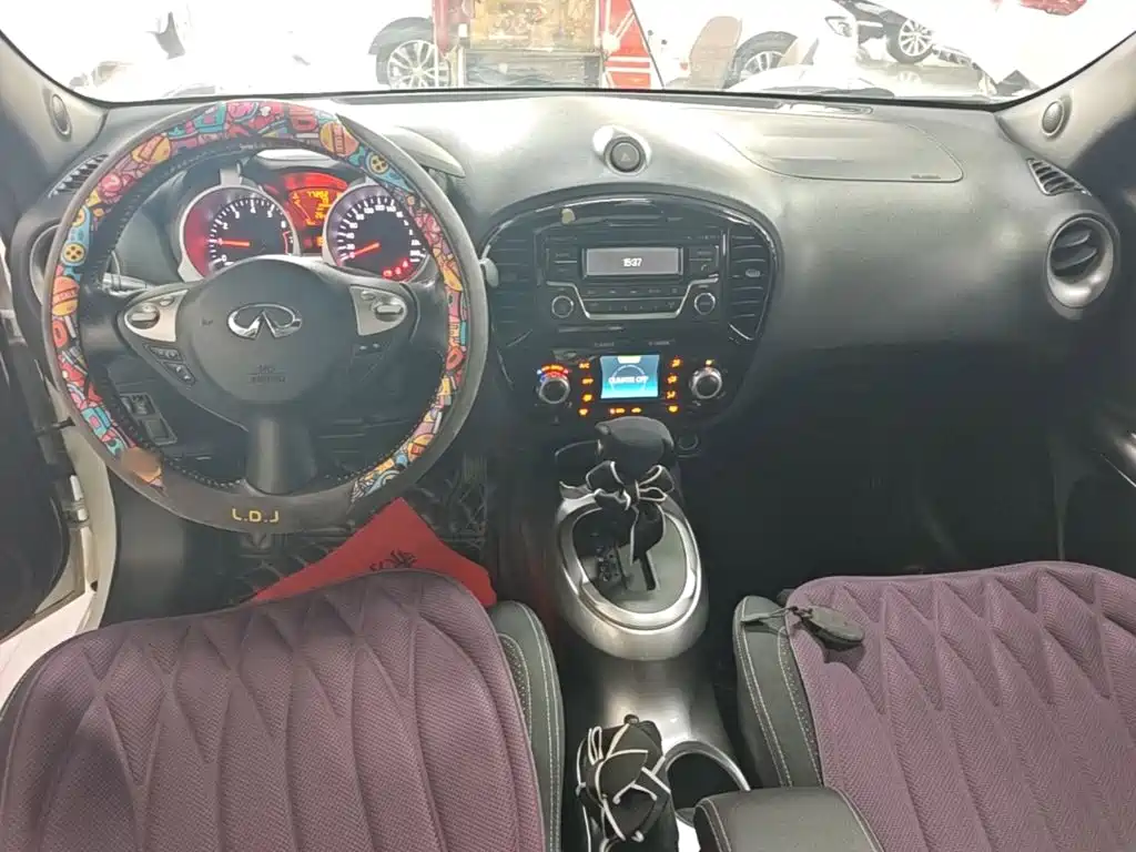 Infiniti ESQ 2017 2014 1.6L Free Edition