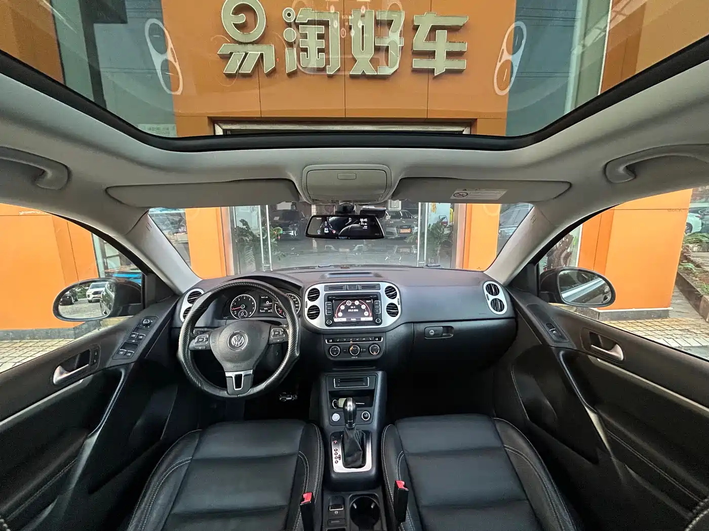 Volkswagen Tiguan 2015 1.8TSI Automatic 4WD Highline фото 15