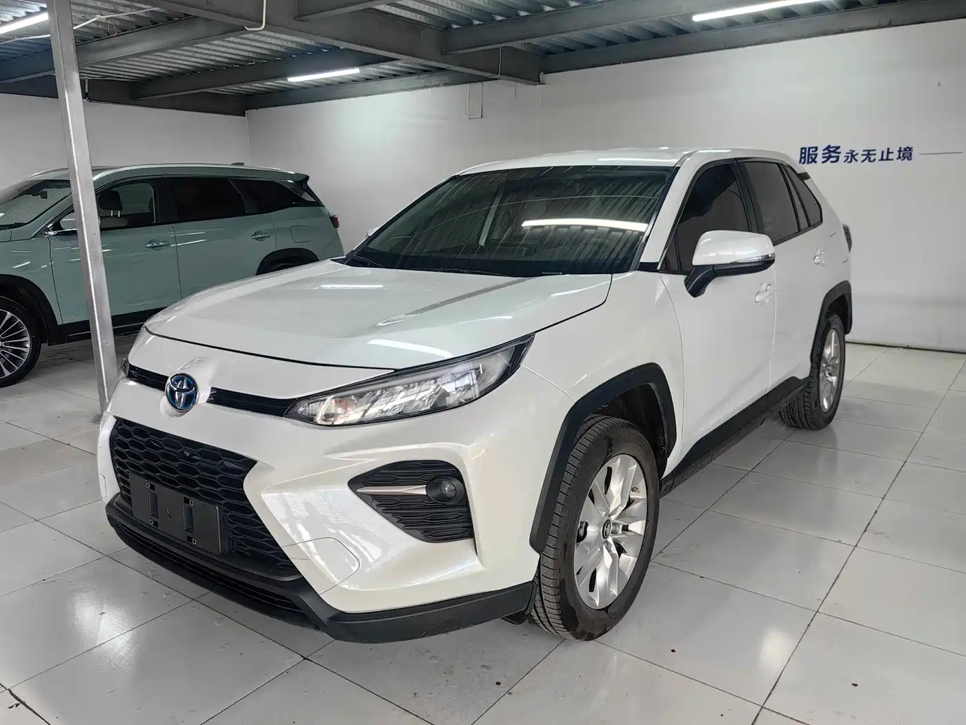 Toyota Wildlander 2022 Hybrid 2.5L E-CVT FWD Leading Edition