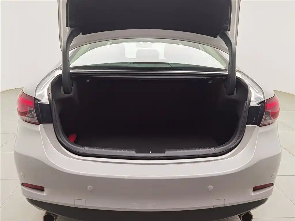 Mazda Atenza 2017 2.5L Skyactiv-G Premium фото 16