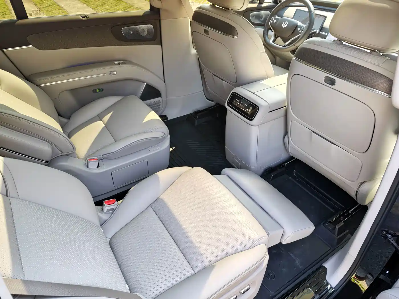 Leapmotor D Series 2026 2026 Model Pure Electric 115kWh 6-Seater