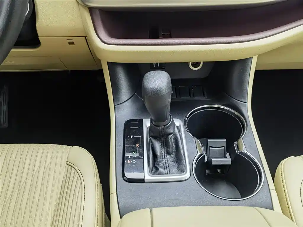 Toyota Highlander 2017 2.0T 2WD Elite 5-Seater фото 13