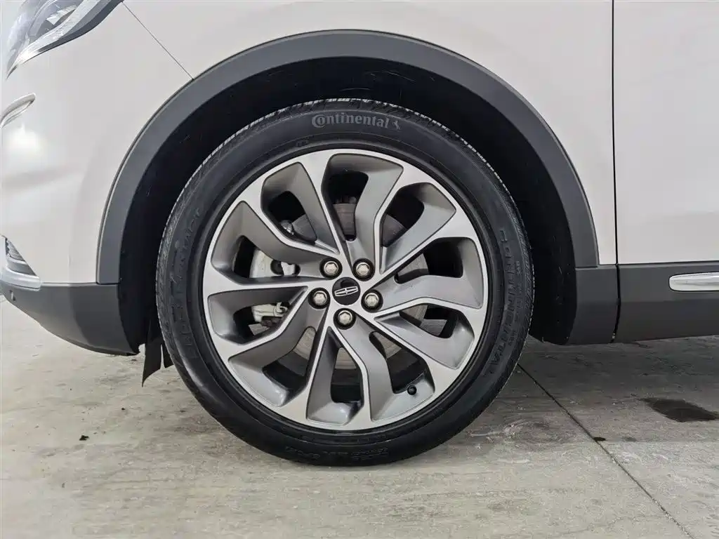 LINCOLN NAVIGATOR