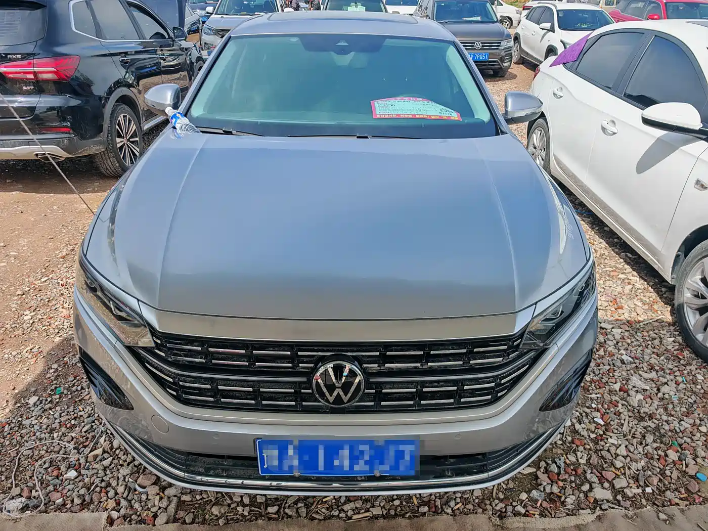 Volkswagen Passat 2022 330TSI Luxury Edition фото 2