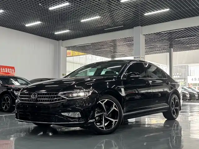 Volkswagen Magotan 200 Юбилейная, 330TSI DSG, Люкс