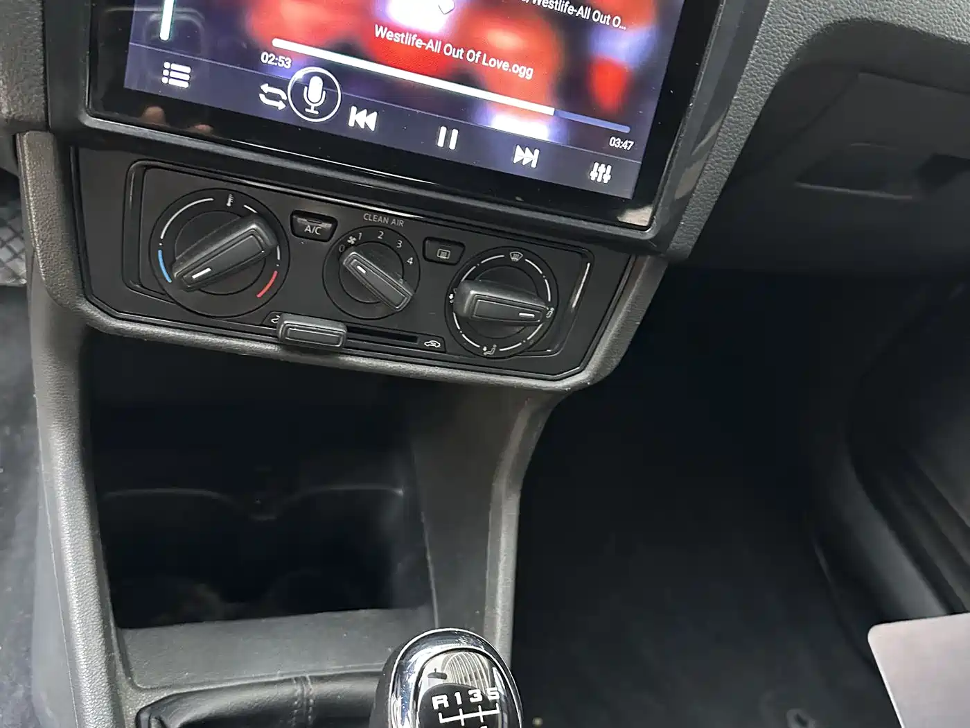 Volkswagen Santana 2016 1.6L Manual Trend Edition фото 16