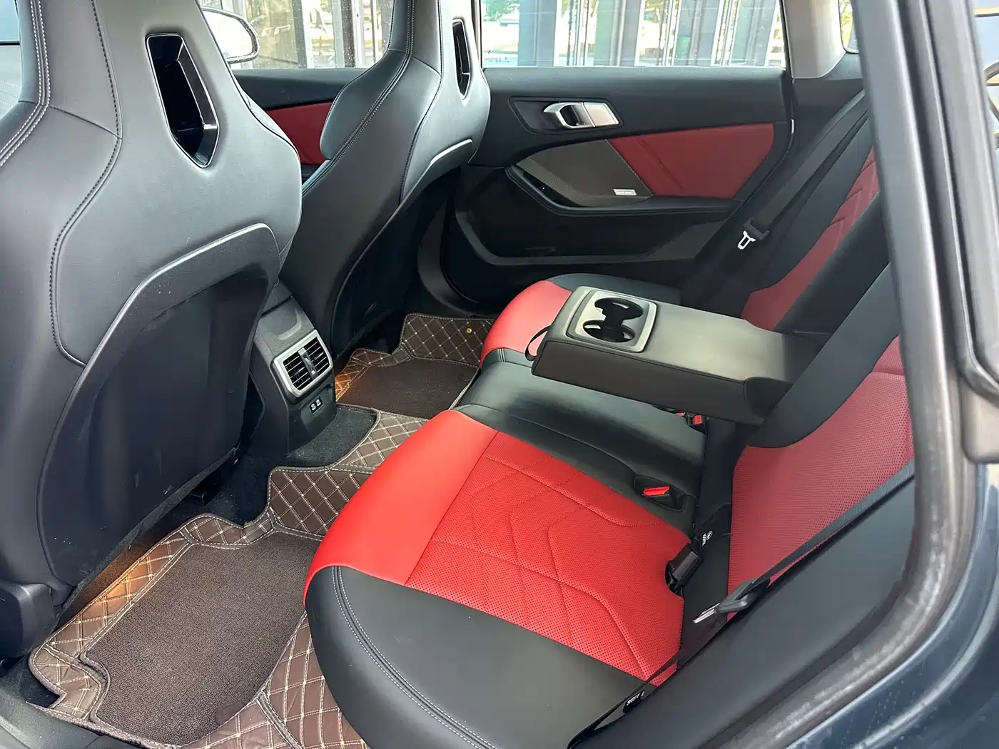 BMW 2 Series 2025 225L M Sport Moonlight Package фото 7