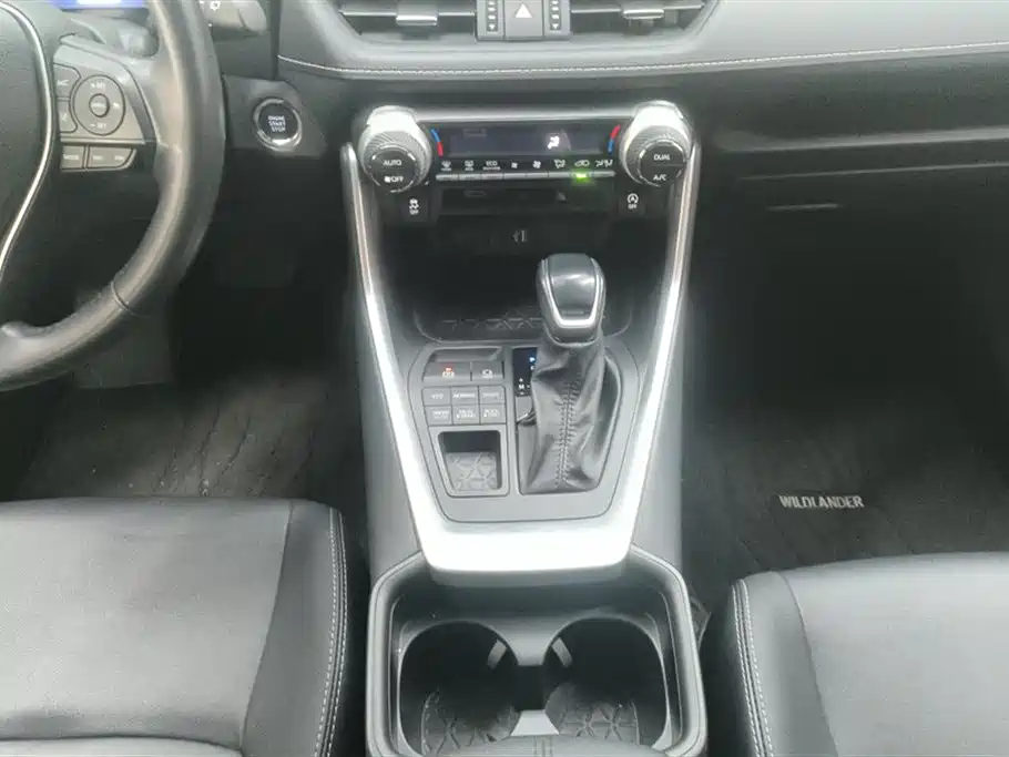 Toyota Wildlander 2023 2.0L CVT AWD Luxury PLUS фото 16