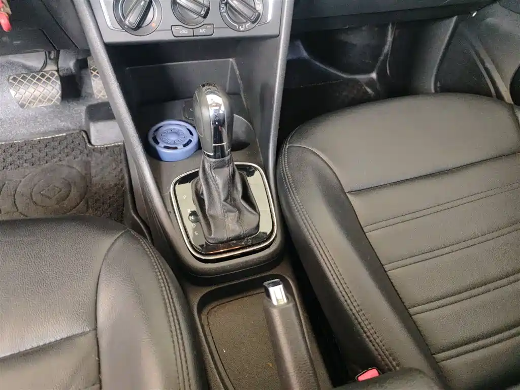 Volkswagen Polo 2018 1.5L Auto Comfort фото 14
