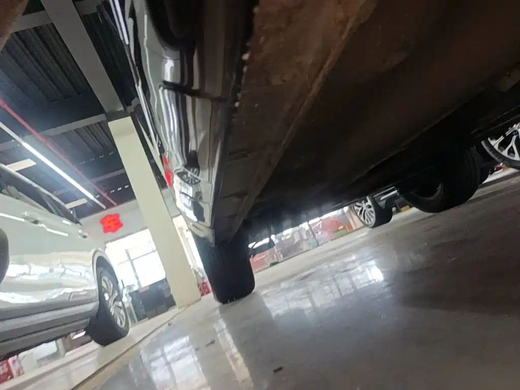 Zotye SR7 2018 2016 1.5T CVT Magic Cube Dream Edition (China V)