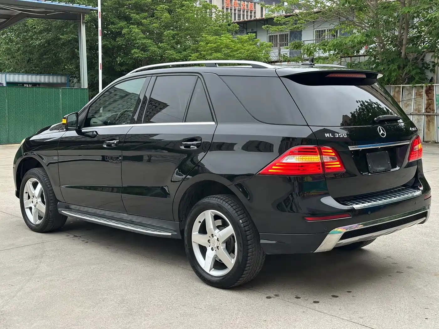 Mercedes-Benz M-Class 2012 Model ML 350 Luxury фото 5