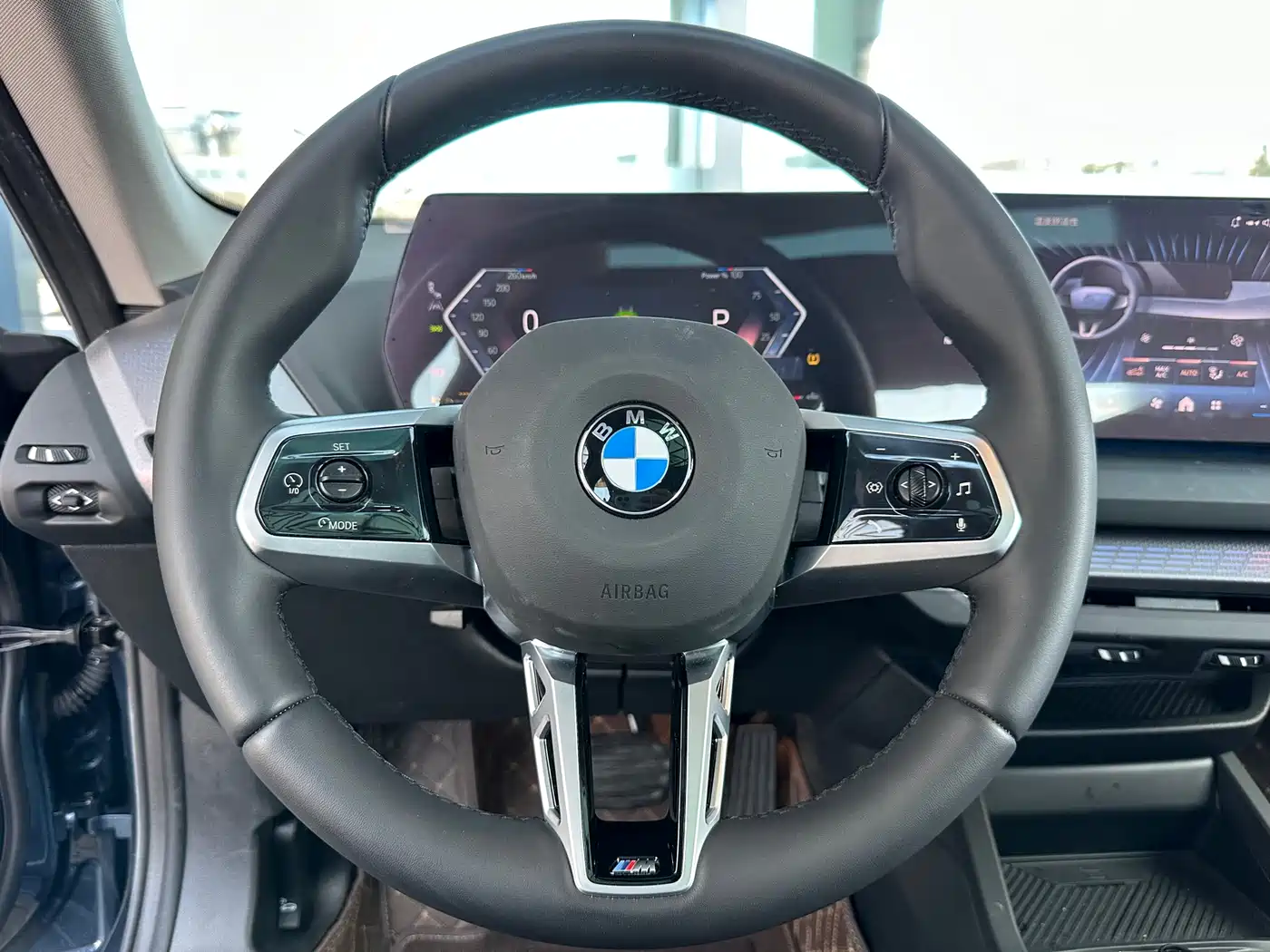 BMW 2 Series 2025 225L M Sport Moonlight Package фото 8