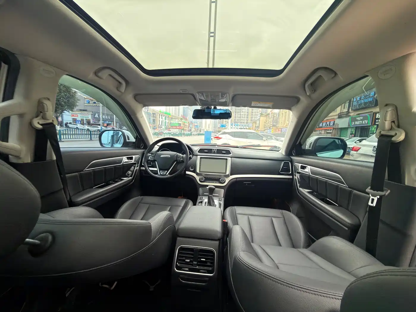 Haval H6 Coupe 2015 Model Blue Label 2.0T Automatic 2WD Urban фото 9