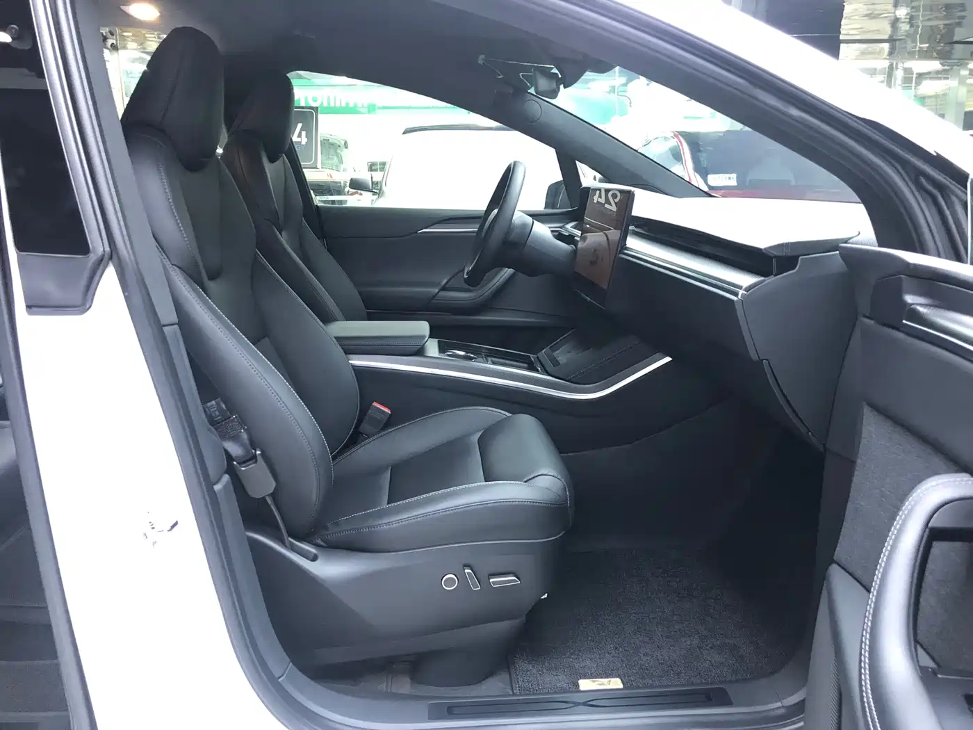Tesla Model X 2024 2023 Tri-motor AWD Plaid