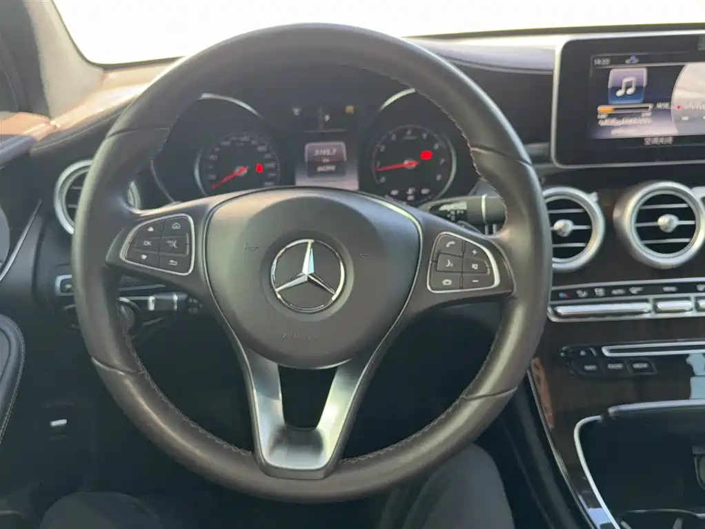 Mercedes-Benz GLC 2019 Facelift GLC 260 L 4MATIC Luxury фото 3