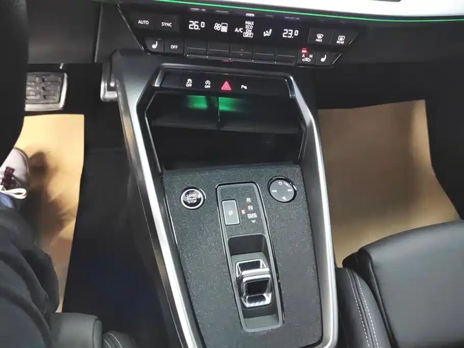 Audi A3 2024 Model A3L Limousine 35 TFSI Fashion Sport фото 16