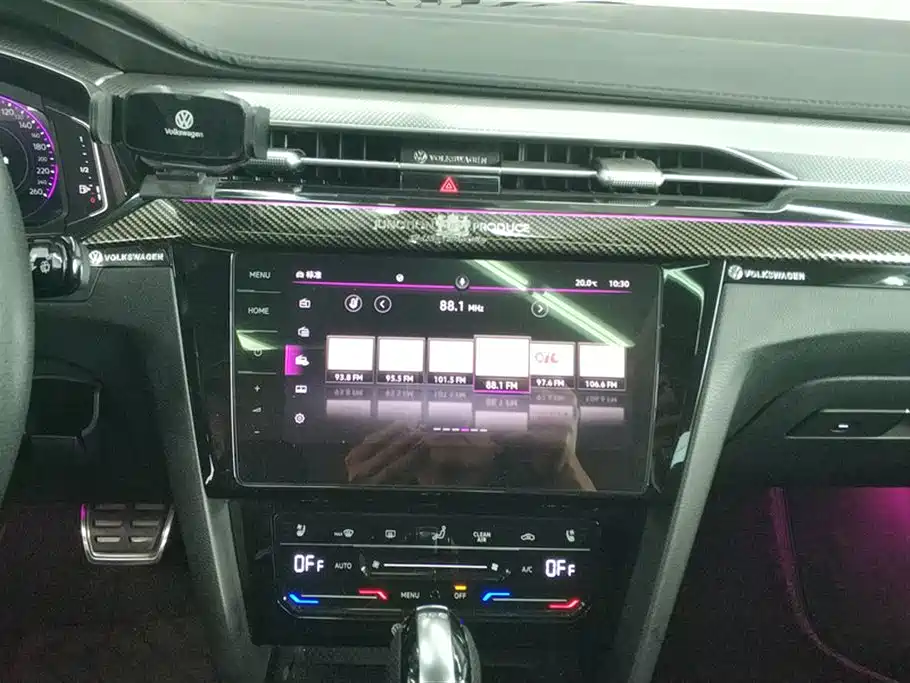 Volkswagen FAW-Volkswagen CC 2021 380TSI Eye-catching Edition 30th Anniversary фото 13