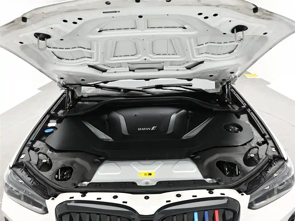 BMW iX3 2022 Innovation Leader фото 17