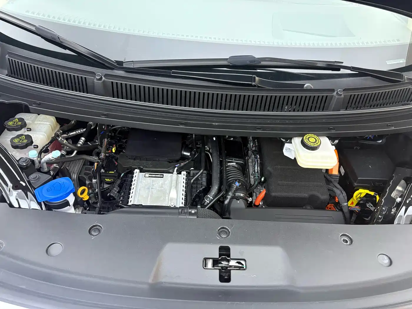 Denza D9 2025 2025 DM-i Smart Drive Edition 1020 AWD Prestige