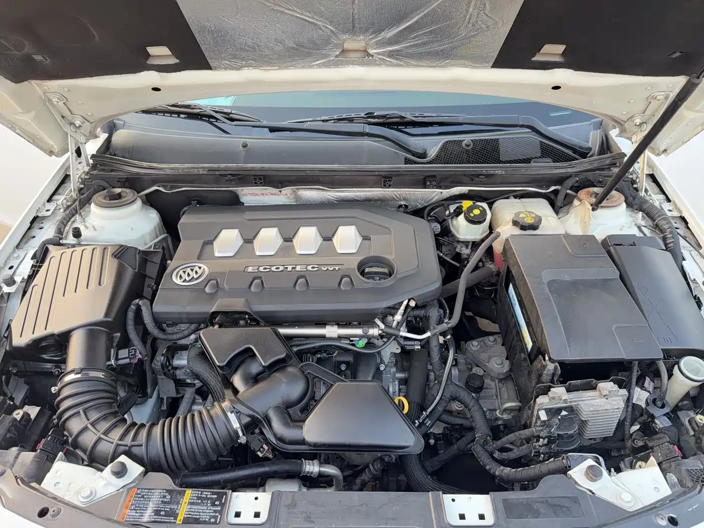 Buick Regal 2012 Model 2.0L Luxury фото 16