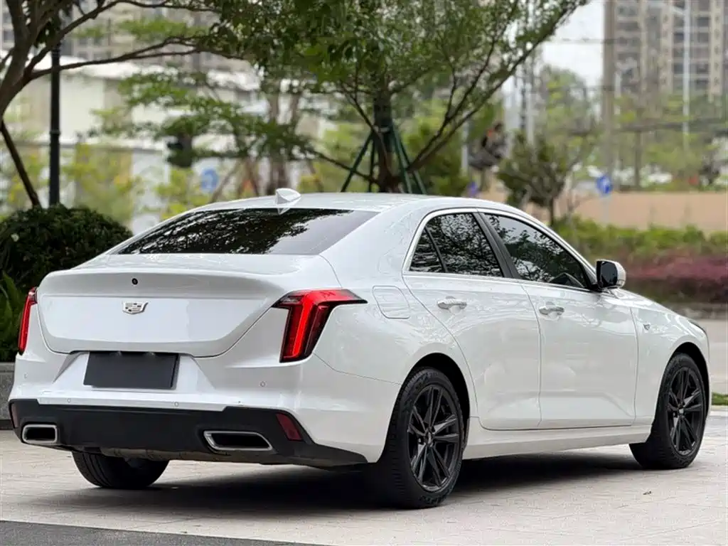 Cadillac CT4 2023 25T Luxury Model фото 10