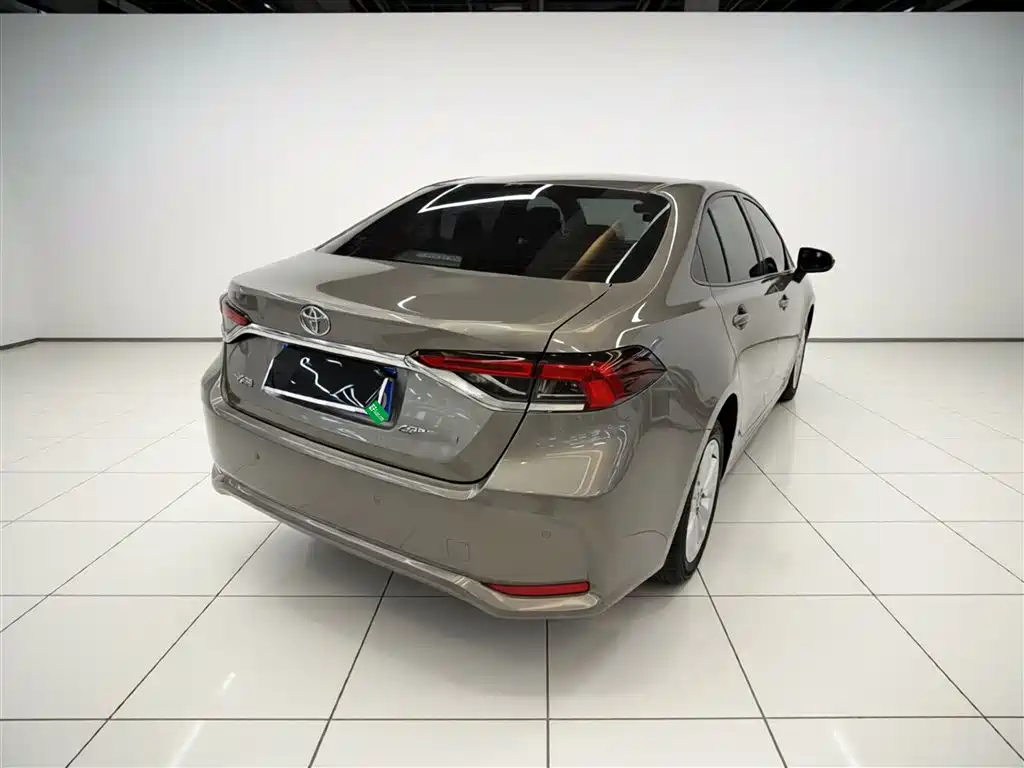 Toyota Corolla 2021 1.2T S-CVT Elite PLUS Edition фото 7