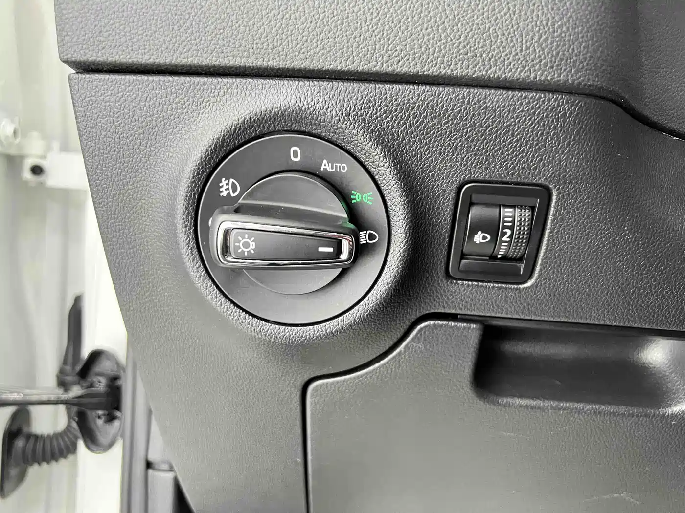 Škoda Karoq 2022 TSI280 Premium Edition фото 10